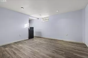 8301 NE Hassalo St, Portland, OR 97220 - Photo 20