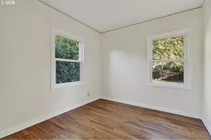 8301 NE Hassalo St, Portland, OR 97220 - Photo 16