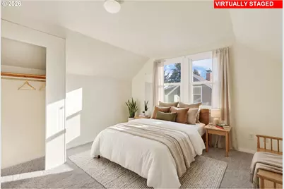 8301 NE Hassalo St, Portland, OR 97220 - Photo 12