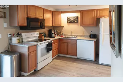 172 Norman Ave, Eugene, OR 97404 - Photo 22