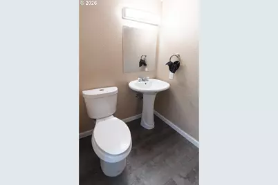 172 Norman Ave, Eugene, OR 97404 - Photo 6