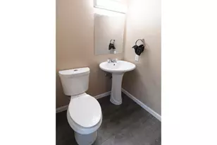 172 Norman Ave, Eugene, OR 97404 - Photo 6