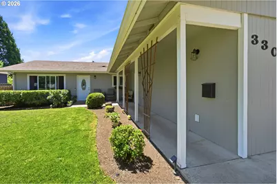330 NW 12th St, McMinnville, OR 97128 - Photo 4