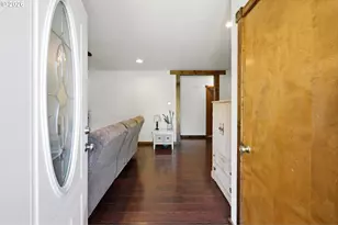 330 NW 12th St, McMinnville, OR 97128 - Photo 6