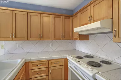 5292 SW Barclay Ct, Beaverton, OR 97005 - Photo 10