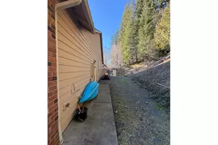 255 Astro Dr, Kelso, WA 98626 - Photo 12