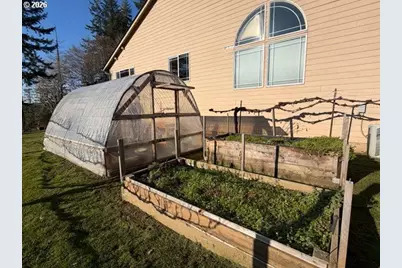 255 Astro Dr, Kelso, WA 98626 - Photo 8