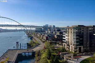 1830 NW Riverscape St, Portland, OR 97209 - Photo 8