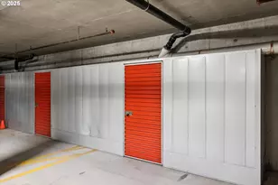 1830 NW Riverscape St, Portland, OR 97209 - Photo 36