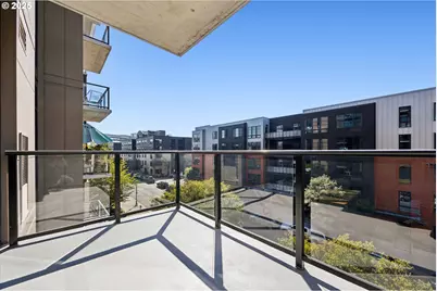 1830 NW Riverscape St #405, Portland, OR 97209 - Photo 32