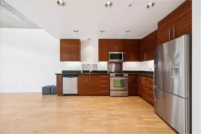 1830 NW Riverscape St #405, Portland, OR 97209 - Photo 20