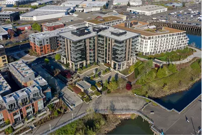 1830 NW Riverscape St #405, Portland, OR 97209 - Photo 2