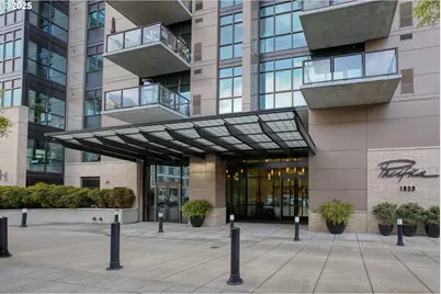 1830 NW Riverscape St #405, Portland, OR 97209 - Photo 4