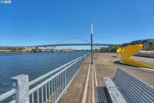 1830 NW Riverscape St, Portland, OR 97209 - Photo 8