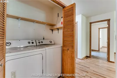 911 N 9th St, Cottage Grove, OR 97424 - Photo 28