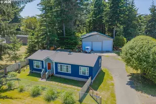 90842 Sanddollar Ln, Coos Bay, OR 97420 - Photo 2