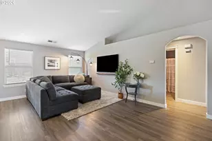 133 Silverado St, Roseburg, OR 97471 - Photo 8