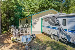 56788 Cougar Rd, Coquille, OR 97423 - Photo 6