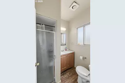 1963 Broadway Ave, North Bend, OR 97459 - Photo 16