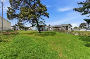 1963 Broadway Ave, North Bend, OR 97459 - Photo 38