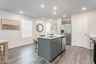 4908 NE 62nd Ave, Vancouver, WA 98661 - Photo 4