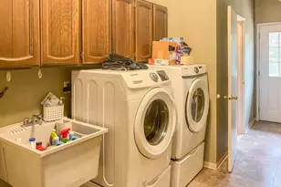 508 Cattle Dr, Roseburg, OR 97470 - Photo 12