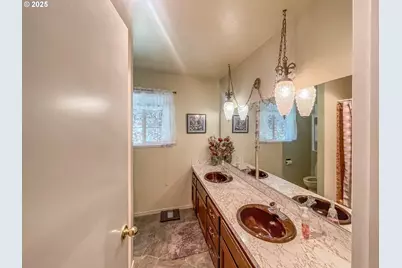 508 Cattle Dr, Roseburg, OR 97470 - Photo 24