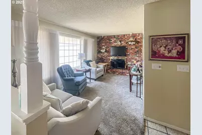 508 Cattle Dr, Roseburg, OR 97470 - Photo 2