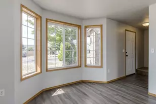 16312 NE 72nd Cir, Vancouver, WA 98682 - Photo 2