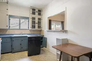 740 S 6th St, Cottage Grove, OR 97424 - Photo 10