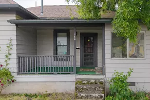 740 S 6th St, Cottage Grove, OR 97424 - Photo 4