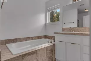 8445 SW 195th Pl, Beaverton, OR 97007 - Photo 32