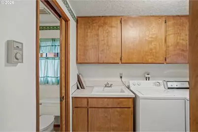 6683 Indian Springs Rd NE, Scotts Mills, OR 97375 - Photo 22