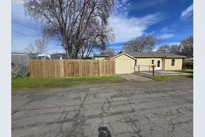 3208 W 7th St, The Dalles, OR 97058 - Photo 6