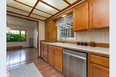 515 SW Brockwood Ave, McMinnville, OR 97128 - Photo 22