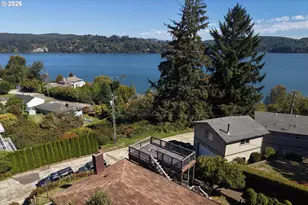 1391 Bayview St, North Bend, OR 97459 - Photo 38