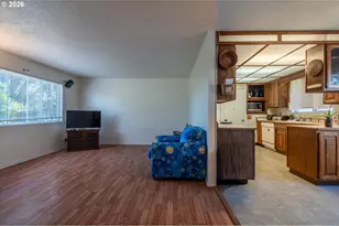 1391 Bayview St, North Bend, OR 97459 - Photo 12