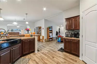 5266 Crystal St NE #233, Salem, OR 97305 - Photo 16