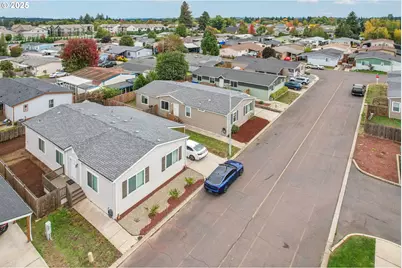 5266 Crystal St NE #233, Salem, OR 97305 - Photo 2