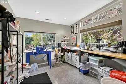 6736 SW Hamilton Ct, Portland, OR 97225 - Photo 36