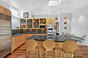 6736 SW Hamilton Ct, Portland, OR 97225 - Photo 14