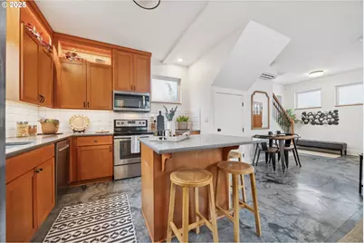 6443 NE 33rd Ave #B, Portland, OR 97211 - Photo 12
