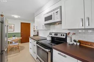 13650 SW 22nd St, Beaverton, OR 97008 - Photo 12