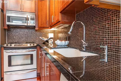 838 SE 38th Ave #209, Portland, OR 97214 - Photo 8