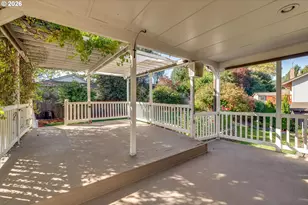 3002 SW 23rd St, Gresham, OR 97080 - Photo 36