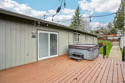 44 SW Birdsdale Dr, Gresham, OR 97080 - Photo 24