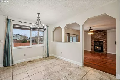 44 SW Birdsdale Dr, Gresham, OR 97080 - Photo 8