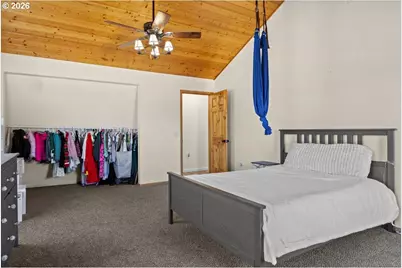 307 Towhee Ln, Tenmile, OR 97481 - Photo 22