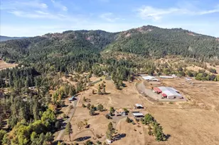 307 Towhee Ln, Tenmile, OR 97481 - Photo 40
