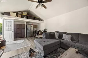 307 Towhee Ln, Tenmile, OR 97481 - Photo 30